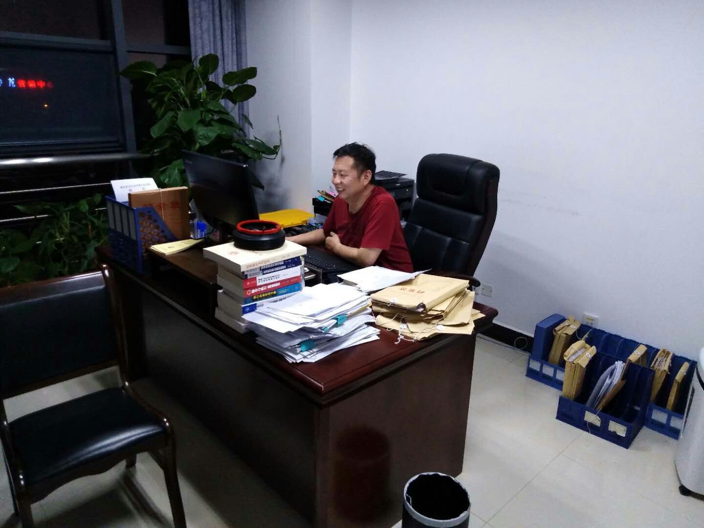 加班加点照片 (3).jpg